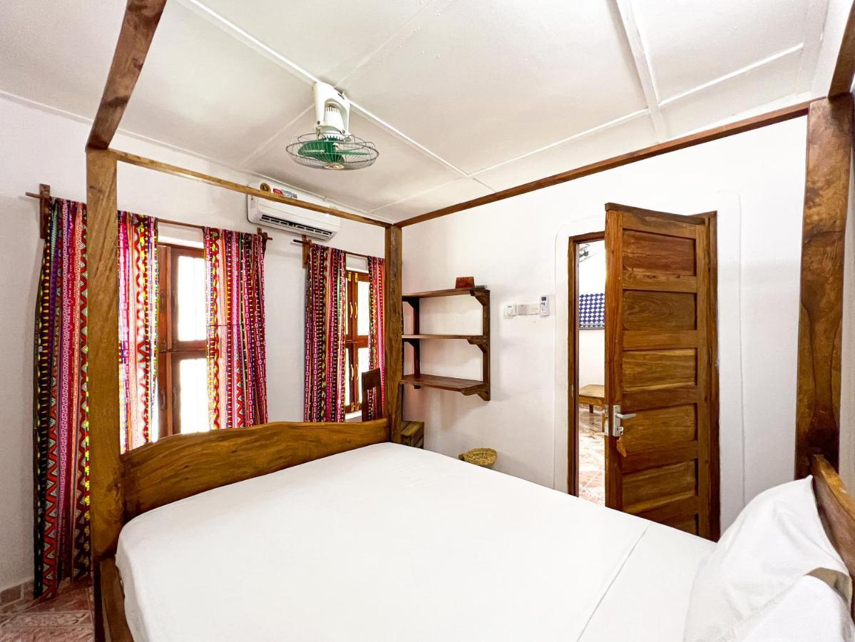 Shoki Shoki Guest House Zanzibar Esterno foto