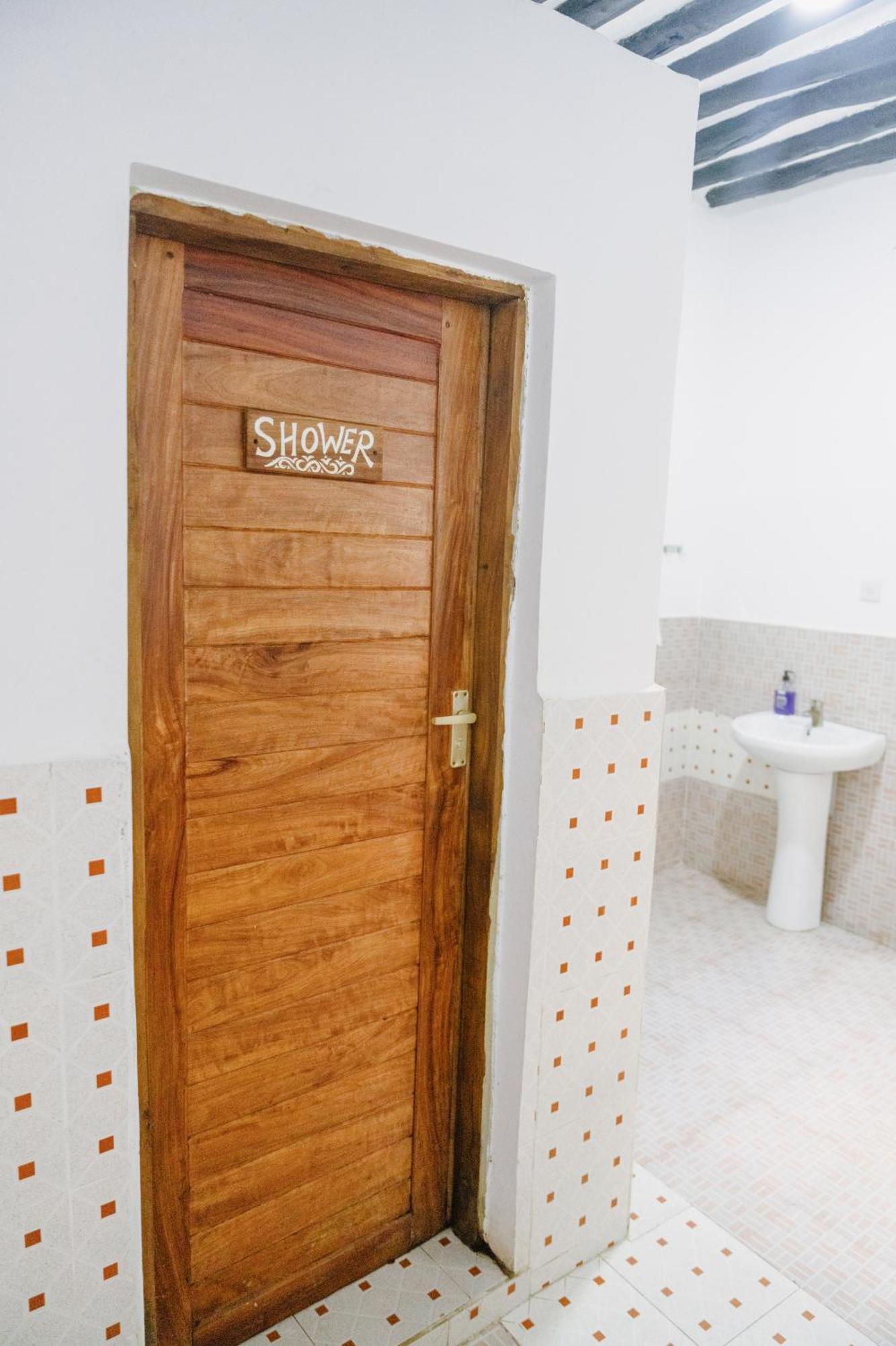 Shoki Shoki Guest House Zanzibar Esterno foto